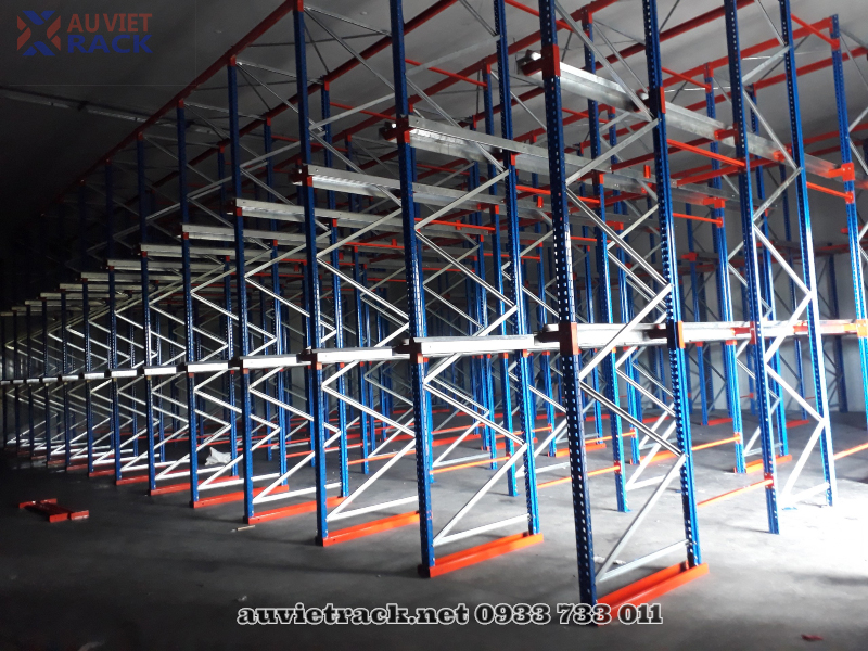kệ kho lạnh thủy sản